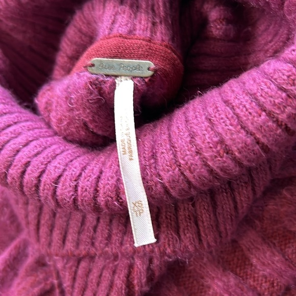 Free People Big City Turtleneck Sweater Mulberry Garnet Ribbed Oversized Sz XS - Picture 10 of 14